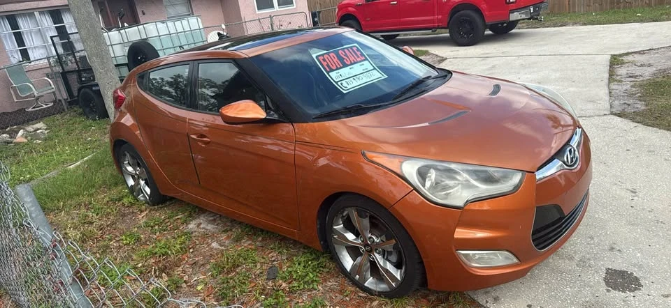 2014 Hyundai Veloster - Image 3 of 10