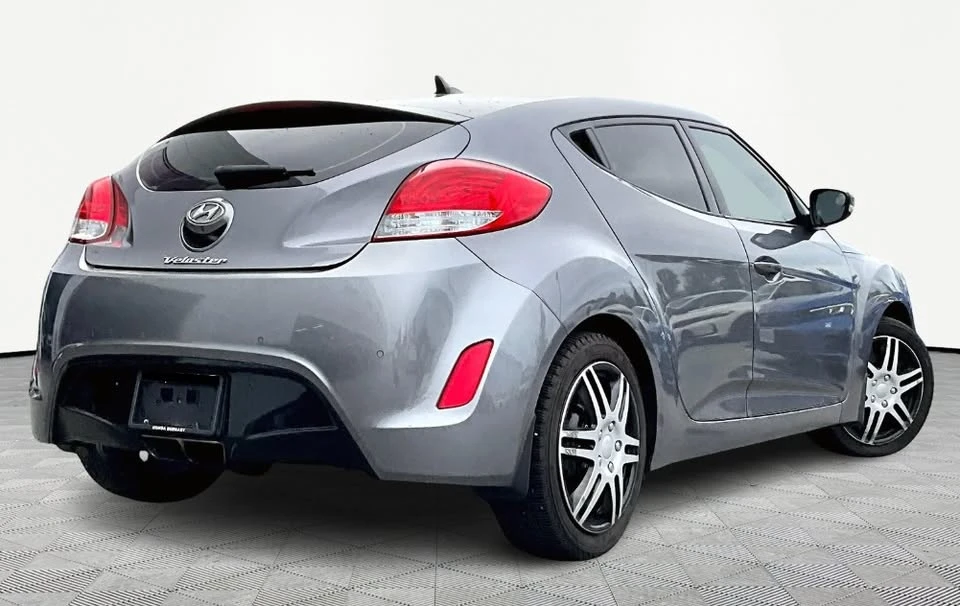 2014 Hyundai Veloster - Image 5 of 17