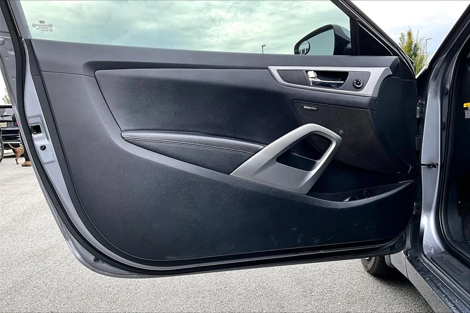 2014 Hyundai Veloster - Image 6 of 17
