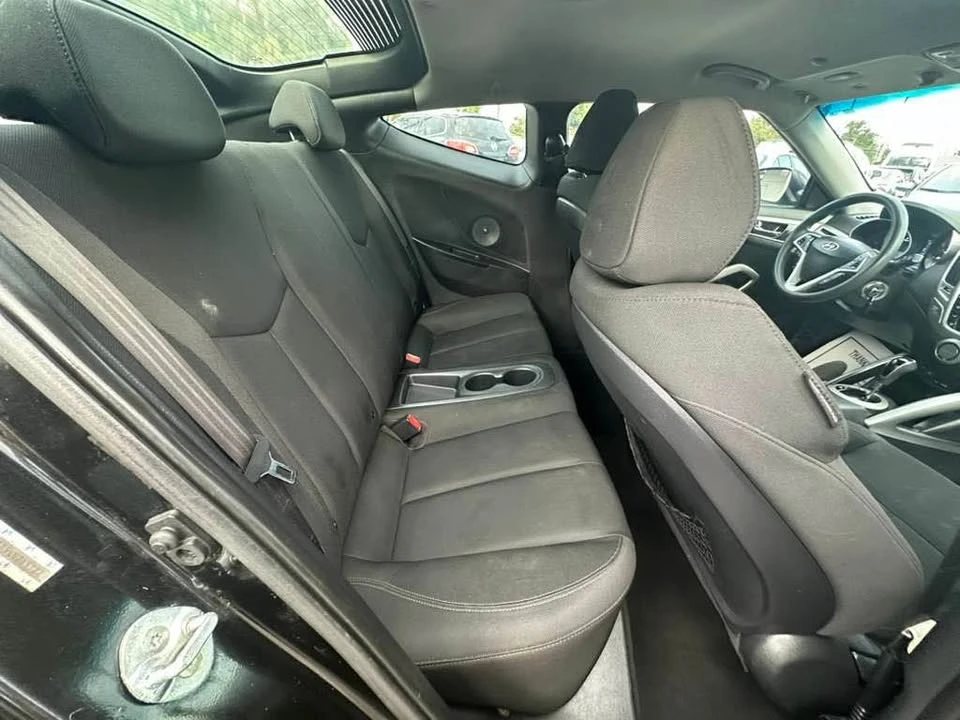 2014 Hyundai Veloster - Image 9 of 15