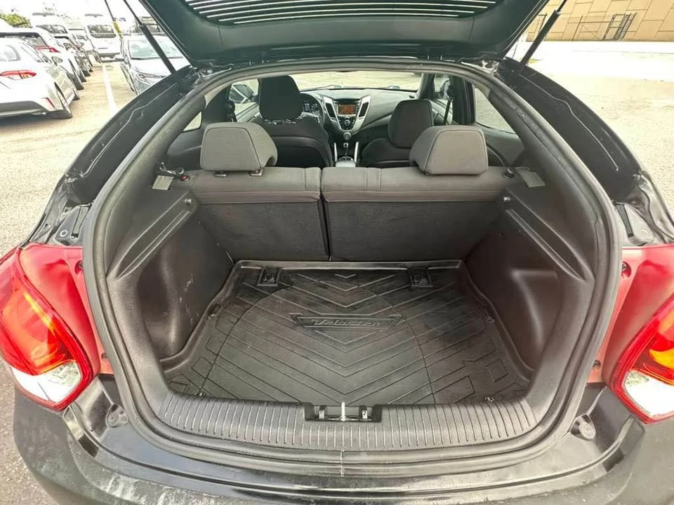 2014 Hyundai Veloster - Image 7 of 15