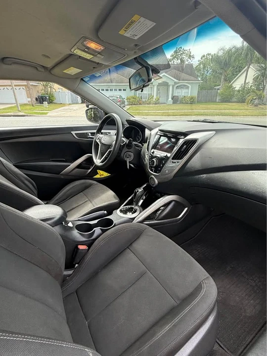 2014 Hyundai Veloster - Image 18 of 20