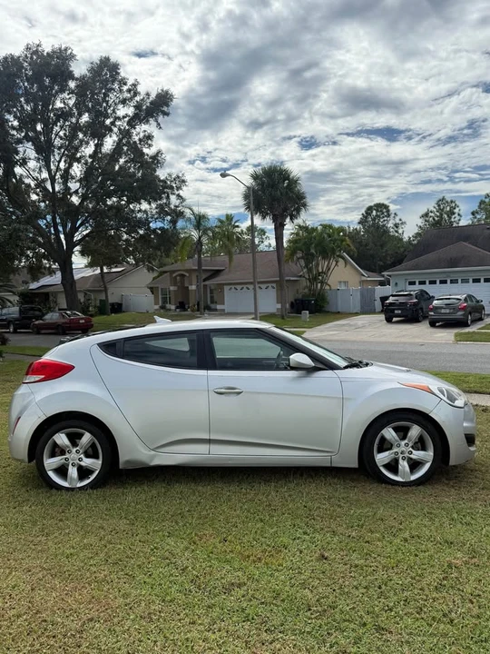 2014 Hyundai Veloster - Image 8 of 20