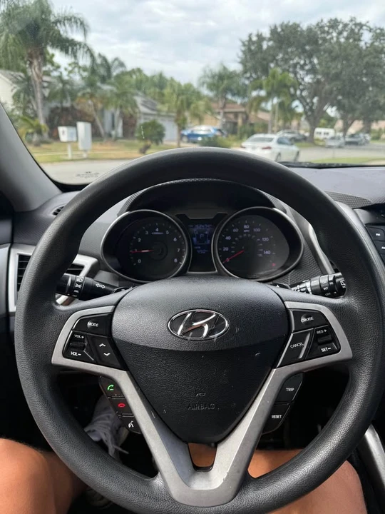2014 Hyundai Veloster - Image 14 of 20