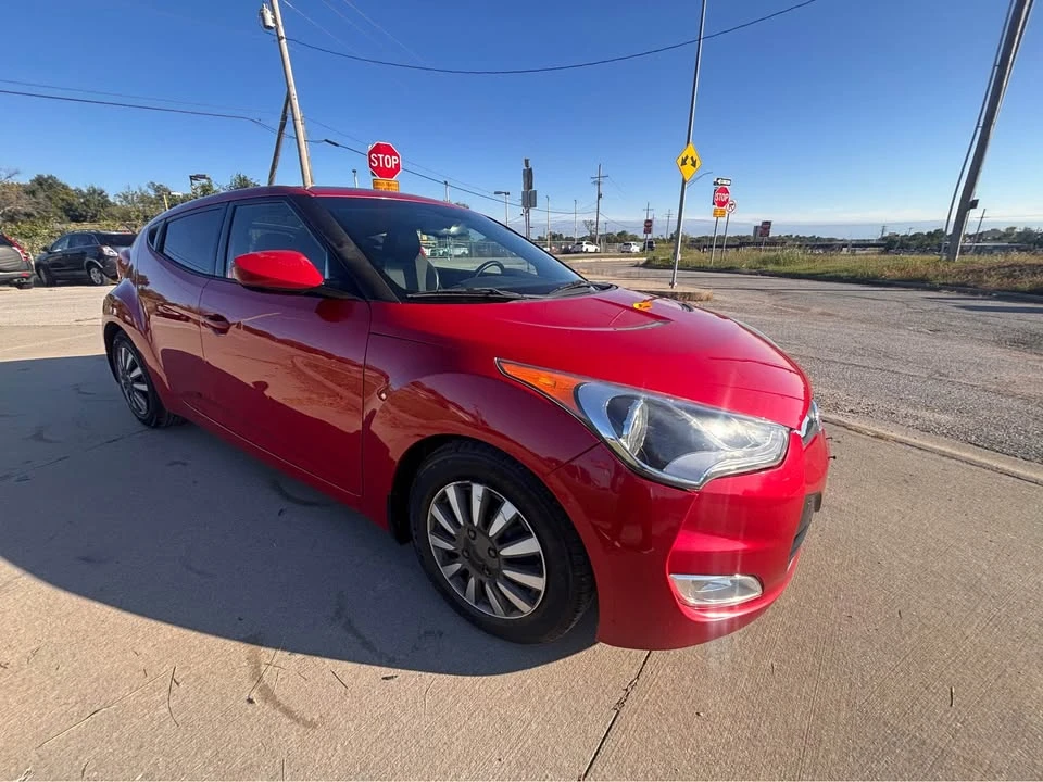 2014 Hyundai Veloster - Image 5 of 17