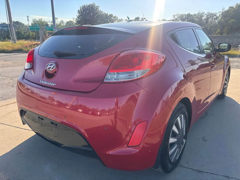 2014 Hyundai Veloster - Image 6 of 16