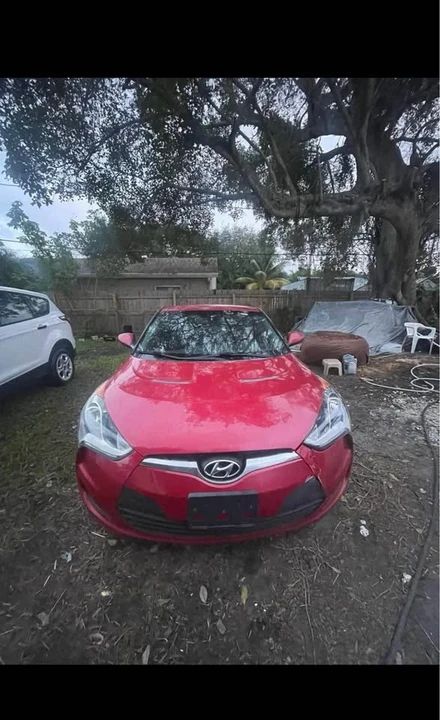 2014 Hyundai Veloster - Image 7 of 8