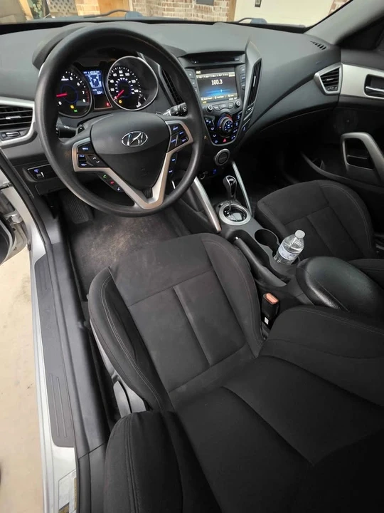 2014 Hyundai Veloster - Image 7 of 11