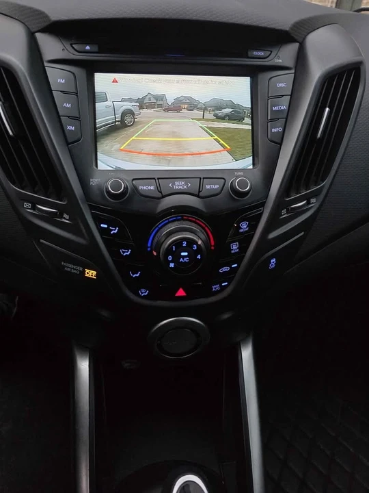 2014 Hyundai Veloster - Image 10 of 11