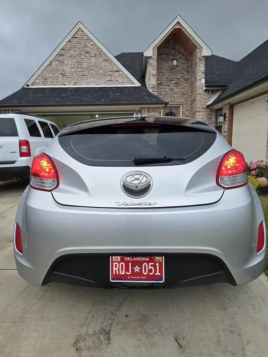 2014 Hyundai Veloster - Image 6 of 11
