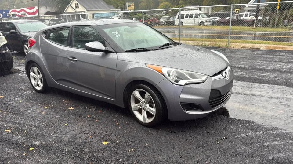 2014 Hyundai Veloster - Image 3 of 12