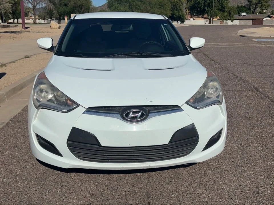 2014 Hyundai Veloster - Image 2 of 14