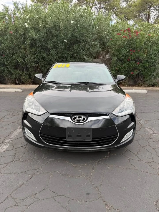 2014 Hyundai Veloster - Image 2 of 11