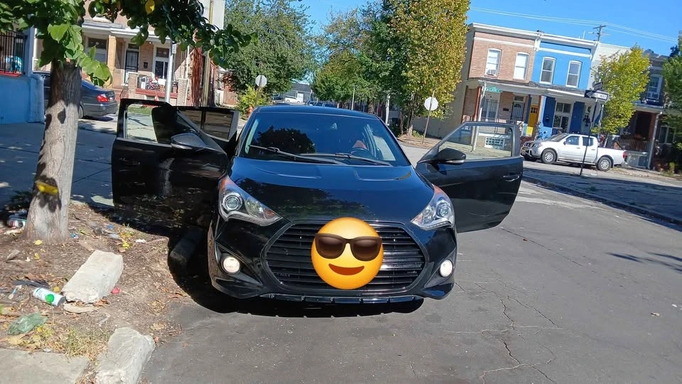 2014 Hyundai Veloster - Image 2 of 7