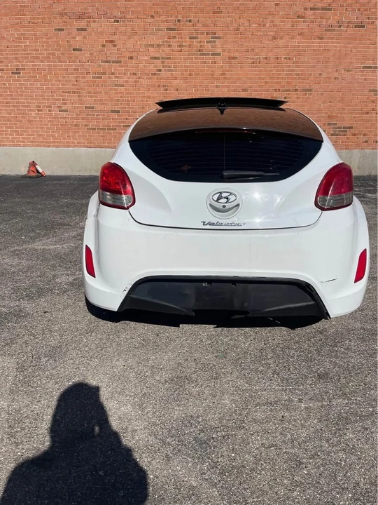2014 Hyundai Veloster - Image 4 of 4