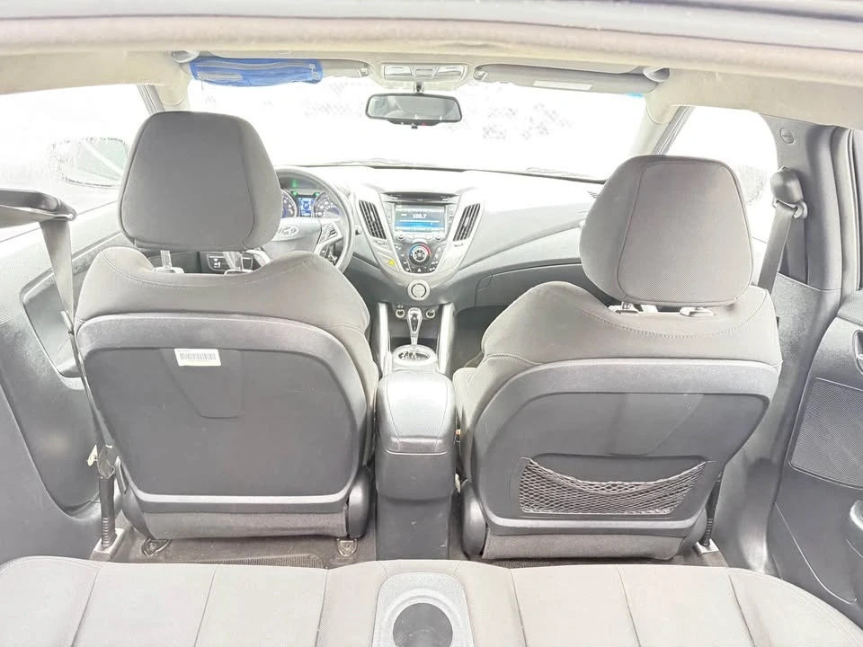 2014 Hyundai Veloster - Image 10 of 12