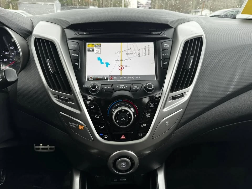 2014 Hyundai Veloster - Image 16 of 20
