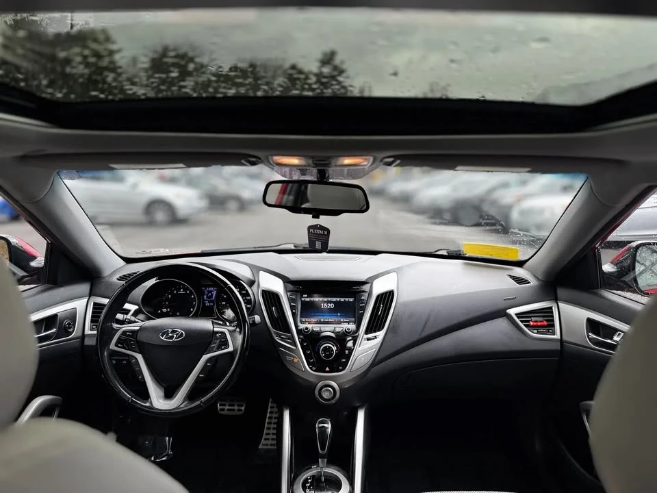 2014 Hyundai Veloster - Image 13 of 20