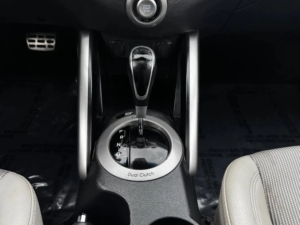 2014 Hyundai Veloster - Image 17 of 20