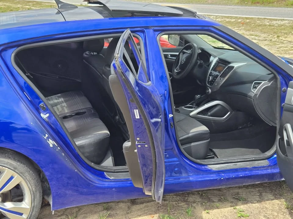 2014 Hyundai Veloster - Image 6 of 6