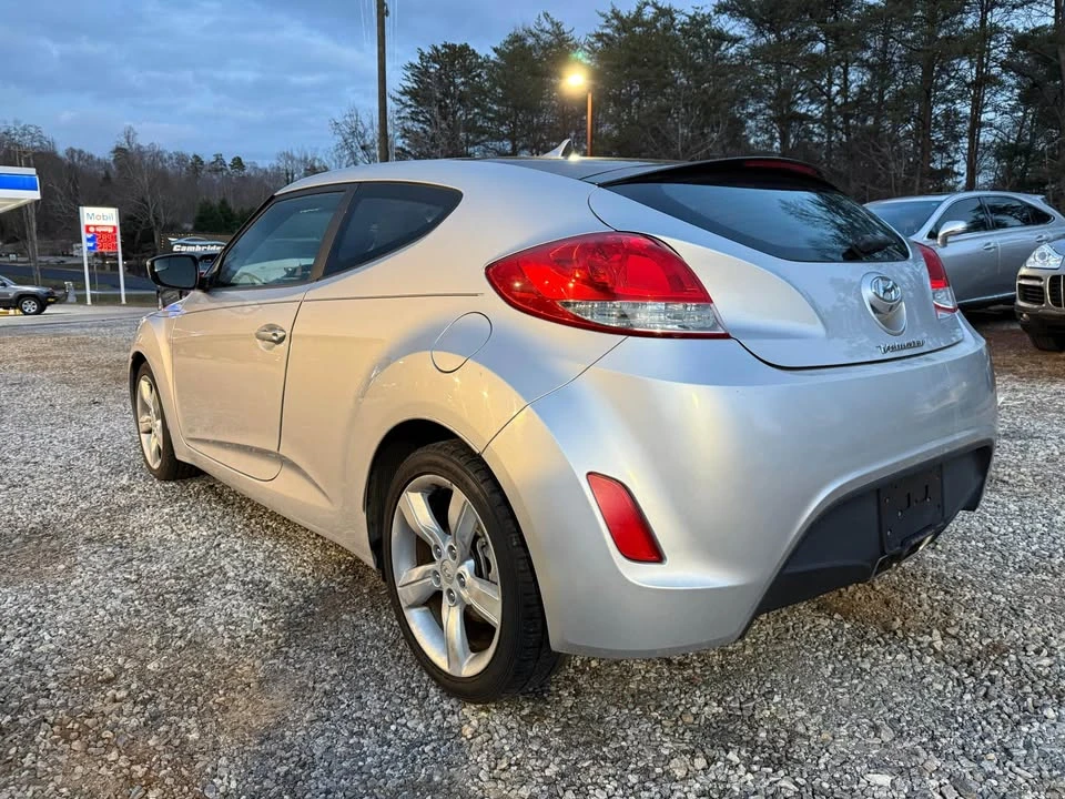 2014 Hyundai Veloster - Image 5 of 14