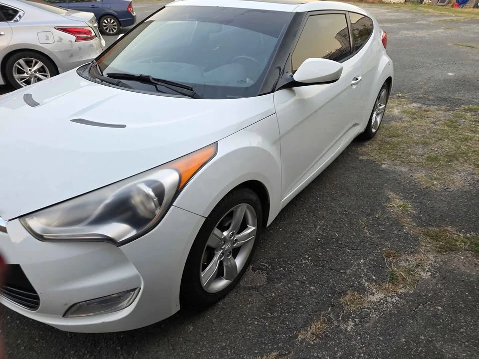 2014 Hyundai Veloster N - Image 2 of 18