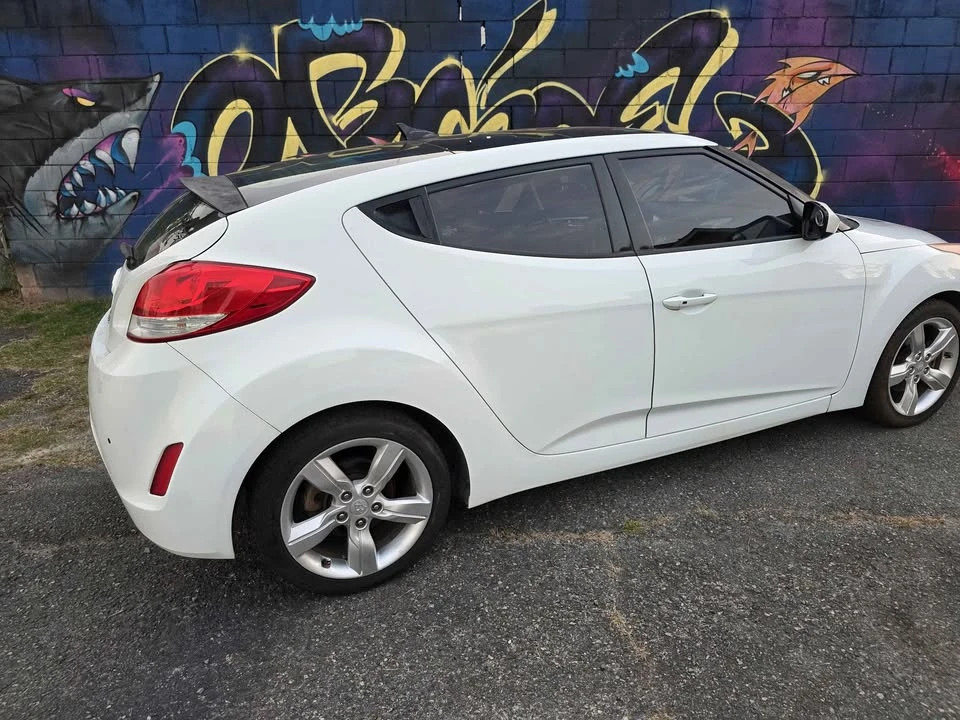 2014 Hyundai Veloster N - Image 12 of 18