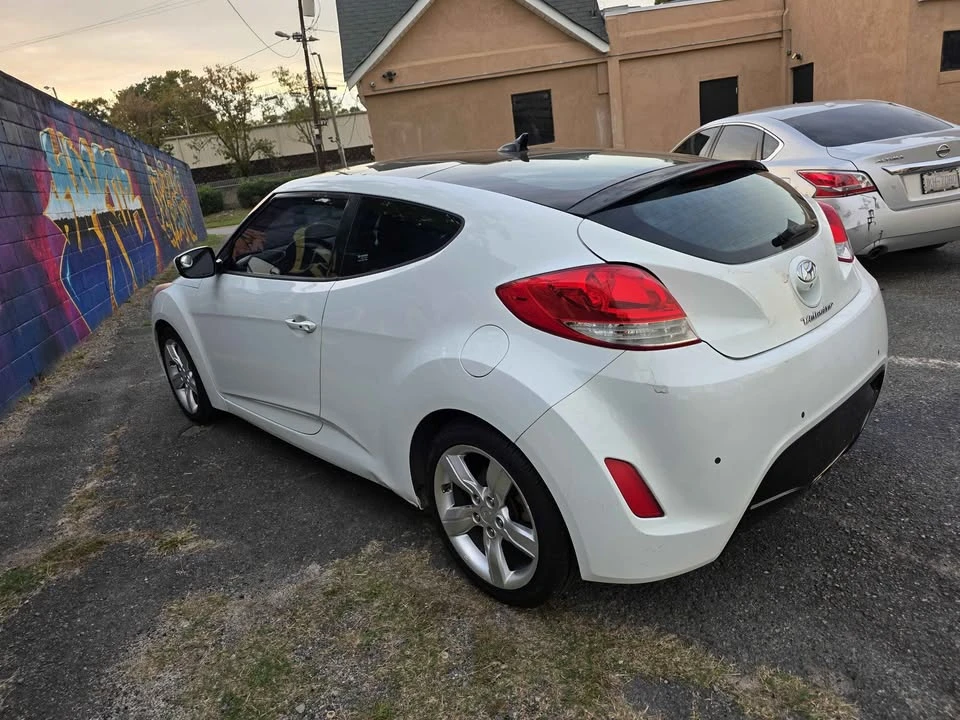2014 Hyundai Veloster N - Image 16 of 18