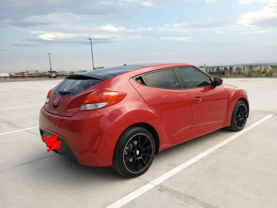 2014 Hyundai Veloster - Image 7 of 10