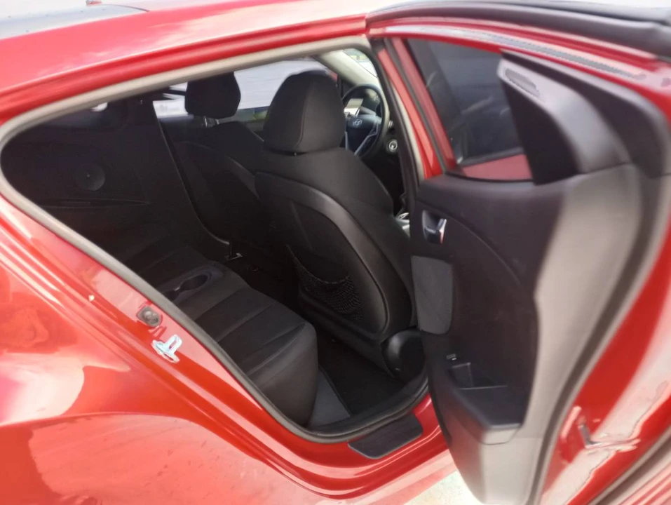 2014 Hyundai Veloster - Image 5 of 10