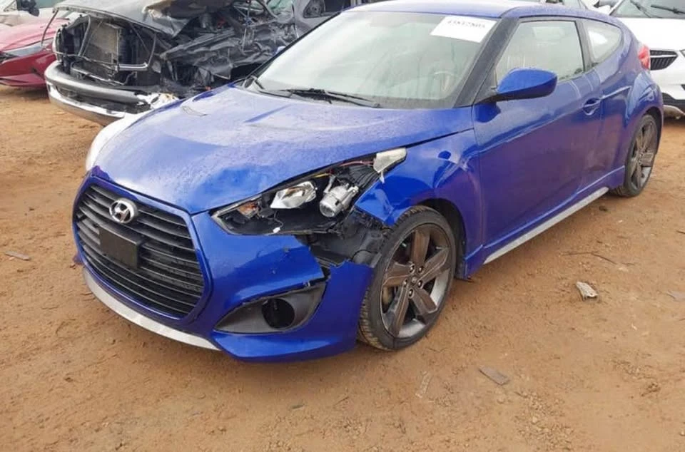 2014 Hyundai Veloster - Image 2 of 8