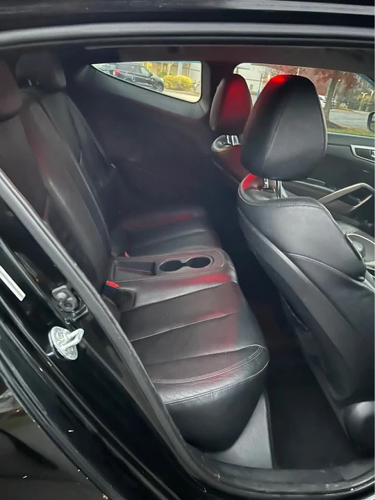 2014 Hyundai Veloster - Image 6 of 9