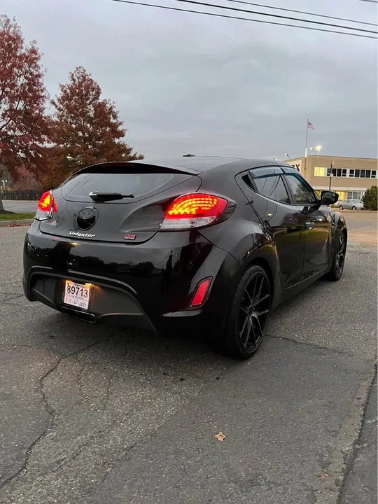 2014 Hyundai Veloster - Image 5 of 9