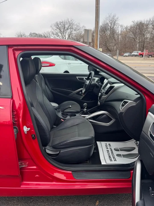 2014 Hyundai Veloster - Image 9 of 14