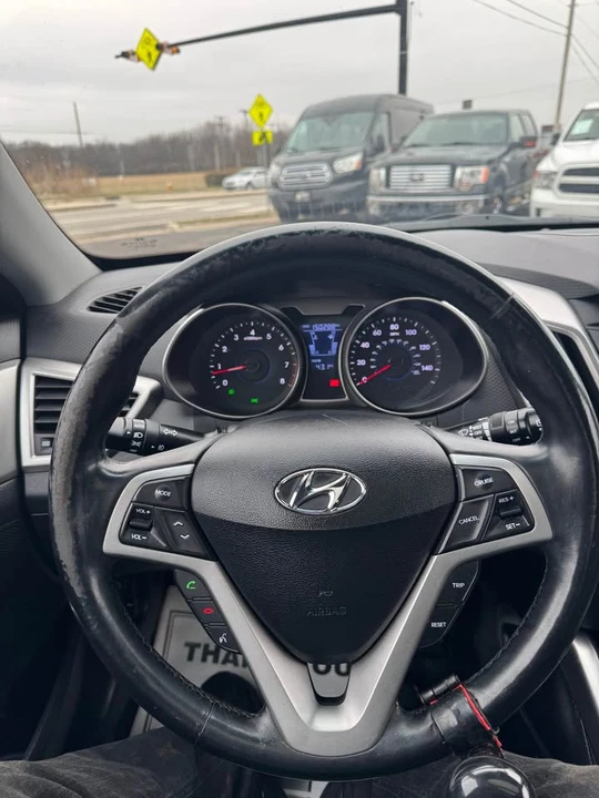 2014 Hyundai Veloster - Image 12 of 14