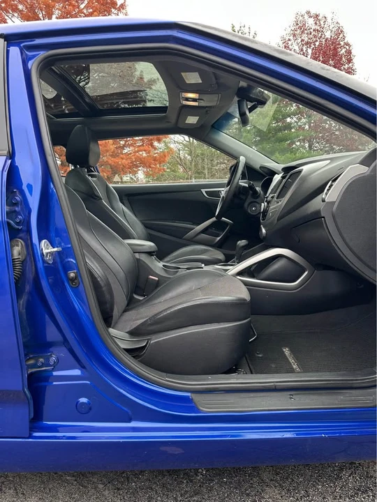 2014 Hyundai Veloster - Image 9 of 12