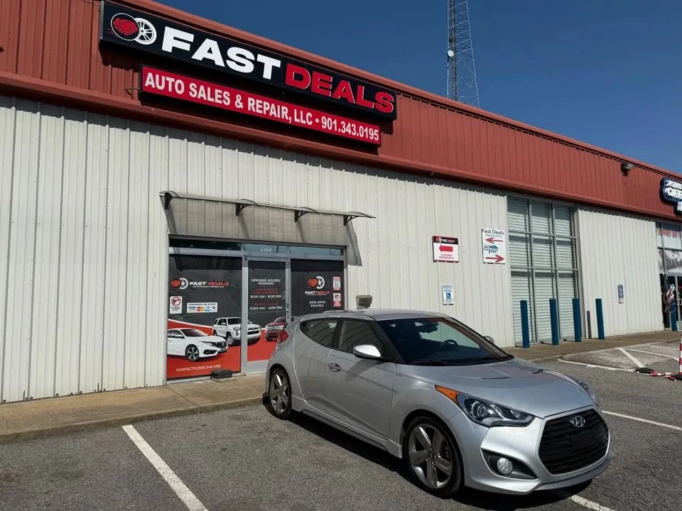 2014 Hyundai Veloster - Image 2 of 7