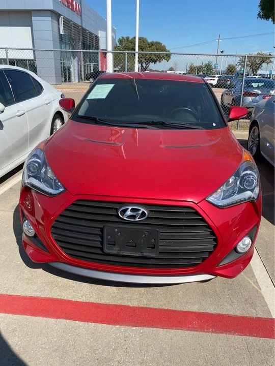 2014 Hyundai Veloster - Image 2 of 9