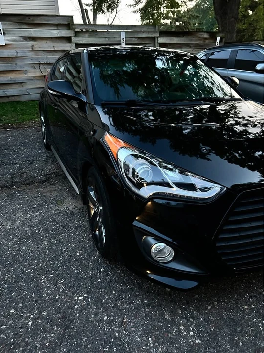 2014 Hyundai Veloster - Image 2 of 13