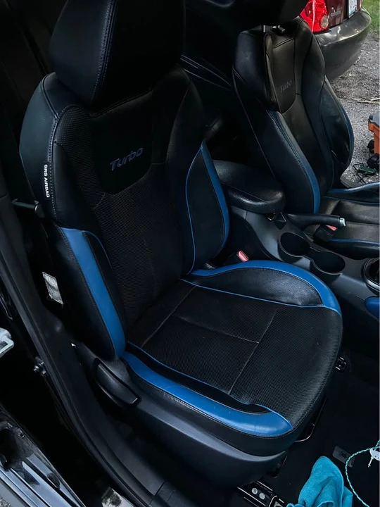 2014 Hyundai Veloster - Image 9 of 13