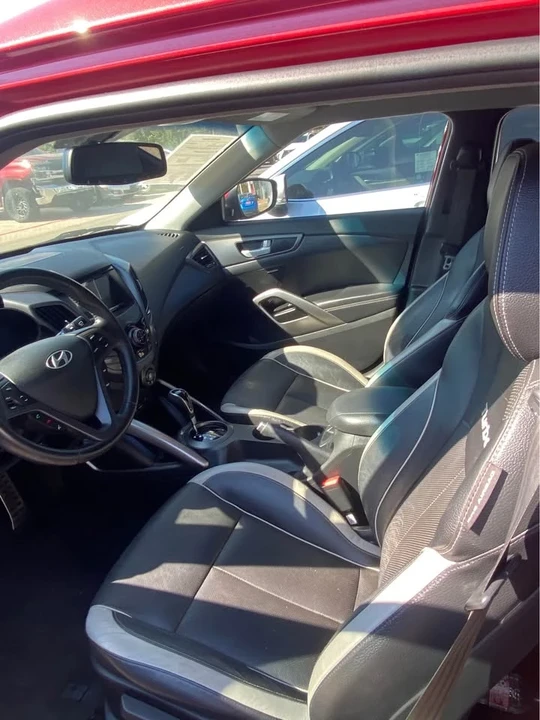 2014 Hyundai Veloster - Image 6 of 9