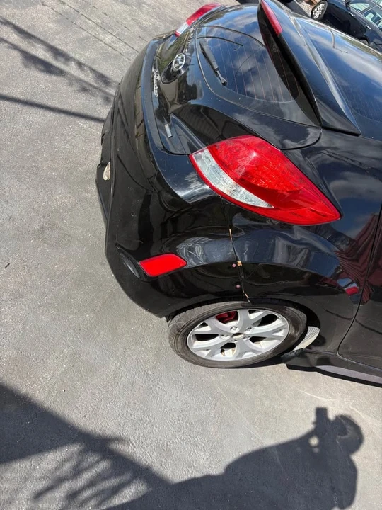 2014 Hyundai Veloster - Image 5 of 8