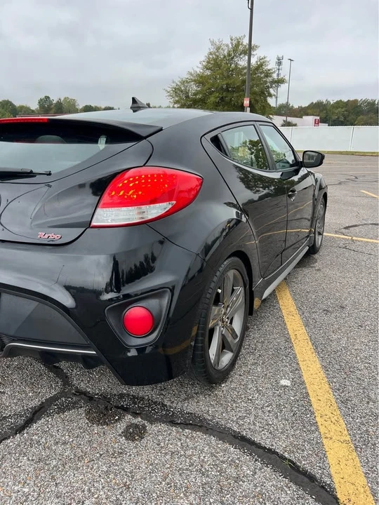 2014 Hyundai Veloster - Image 6 of 10