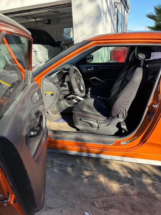 2014 Hyundai Veloster - Image 13 of 17