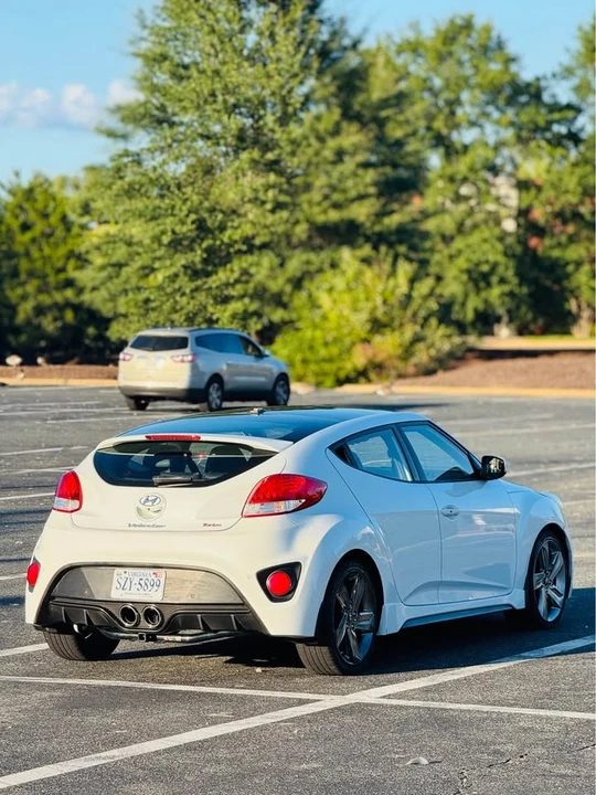 2014 Hyundai Veloster - Image 5 of 9