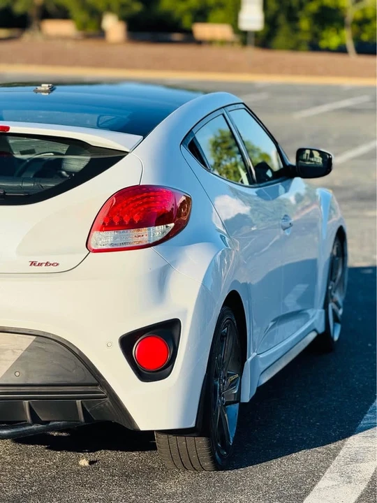 2014 Hyundai Veloster - Image 6 of 9