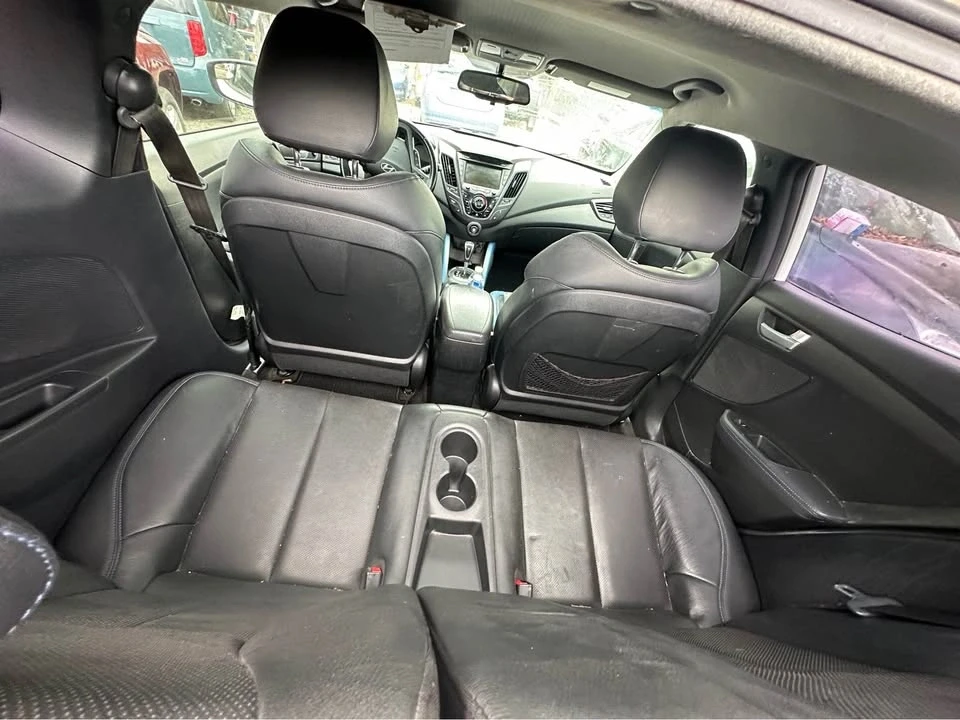 2014 Hyundai Veloster - Image 7 of 14