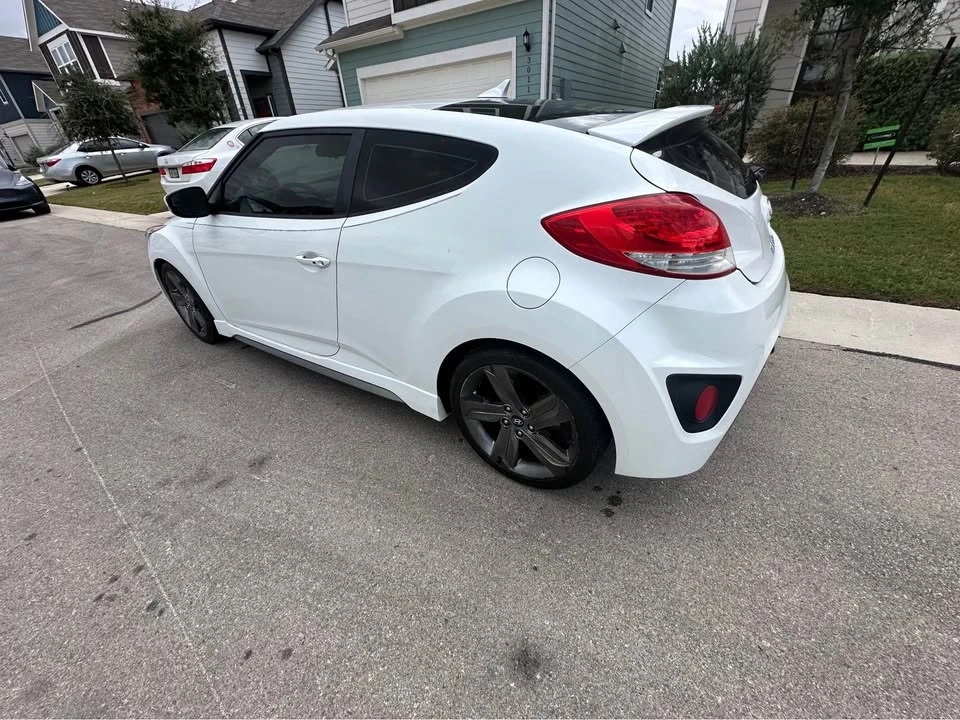 2014 Hyundai Veloster - Image 13 of 14