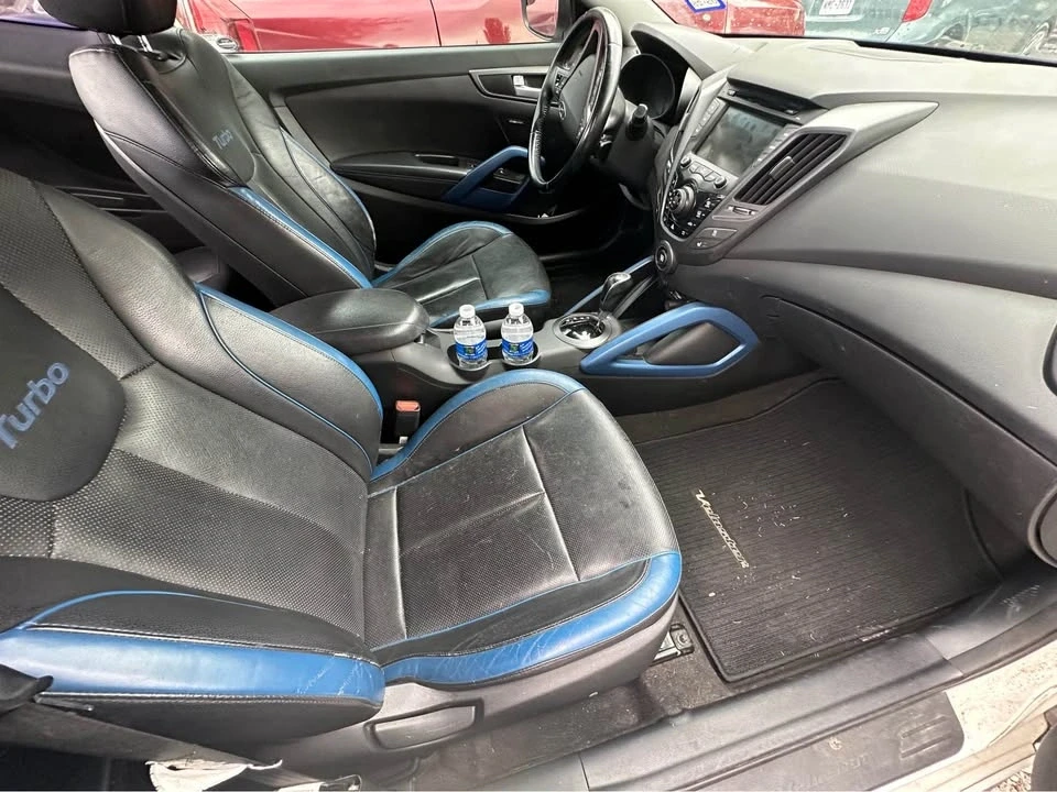 2014 Hyundai Veloster - Image 9 of 14