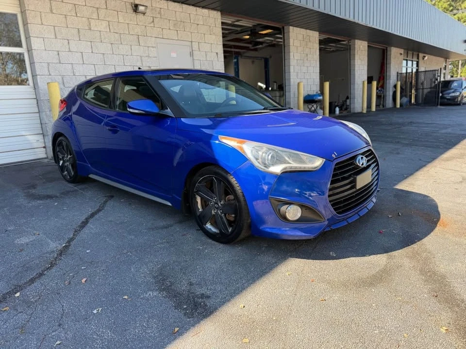 2014 Hyundai Veloster - Image 2 of 10